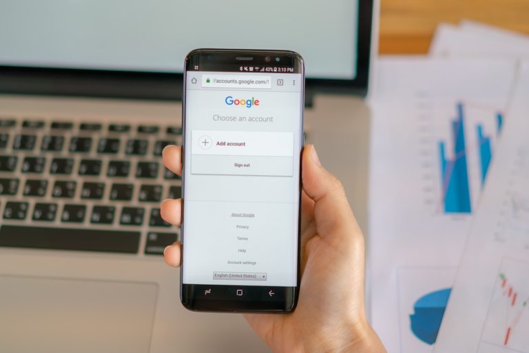 September 2025 Google Algorithm Shake-Up: Mobile-First Indexing Tightens as Desktop Rankings Diverge from Mobile Results